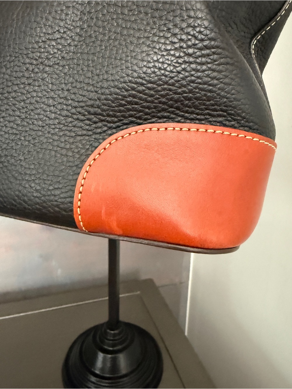 Dooney & Bourke Black and Tan Pebbled Leather Barlow - Picture 9 of 11